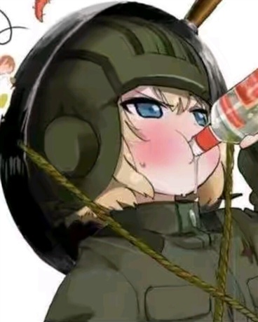 挥舞垃圾桶的狂野美少女