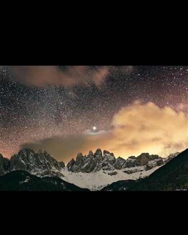 和唐三一起来到斗罗