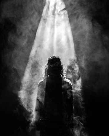 深渊下的余烬诗章