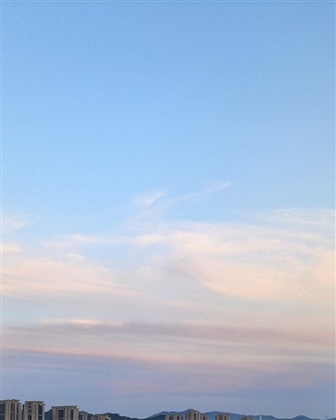 救下少女的我怎么会爱上她呢