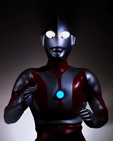 少女与机甲和奥特曼空想特摄